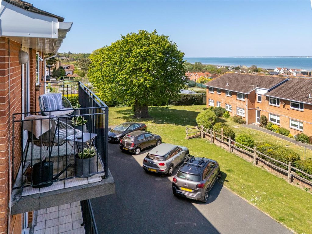 Additional image 11 of 3 bed flat for saleSeaview, Isle Of Wight PO34