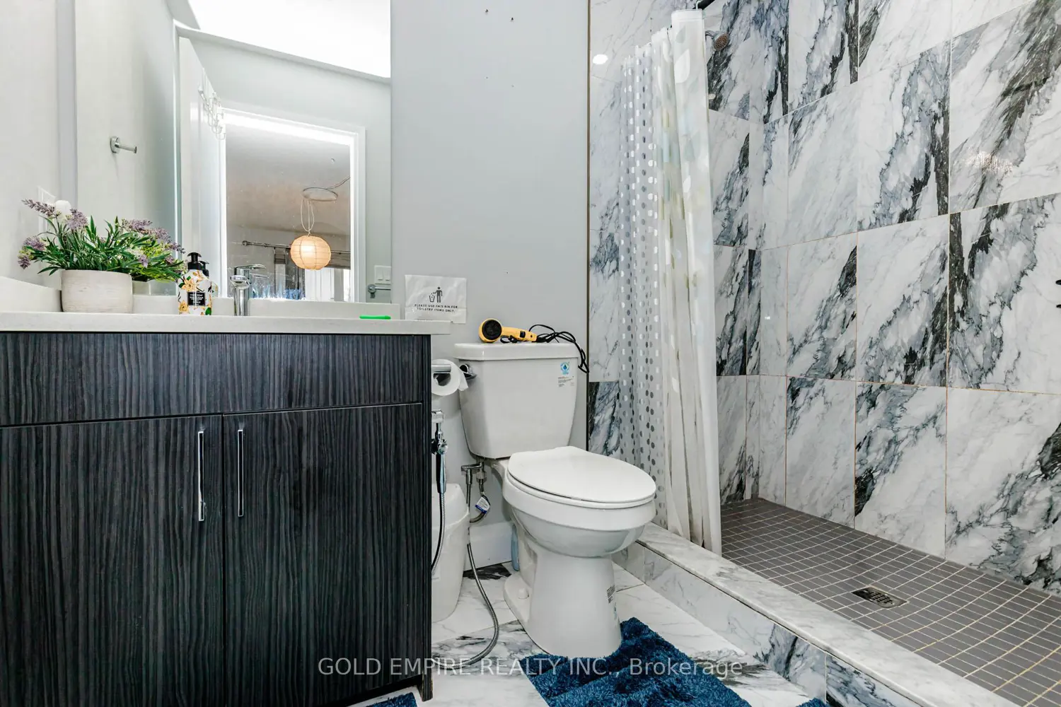 Additional image 18 of 2424 Bakervilla Street