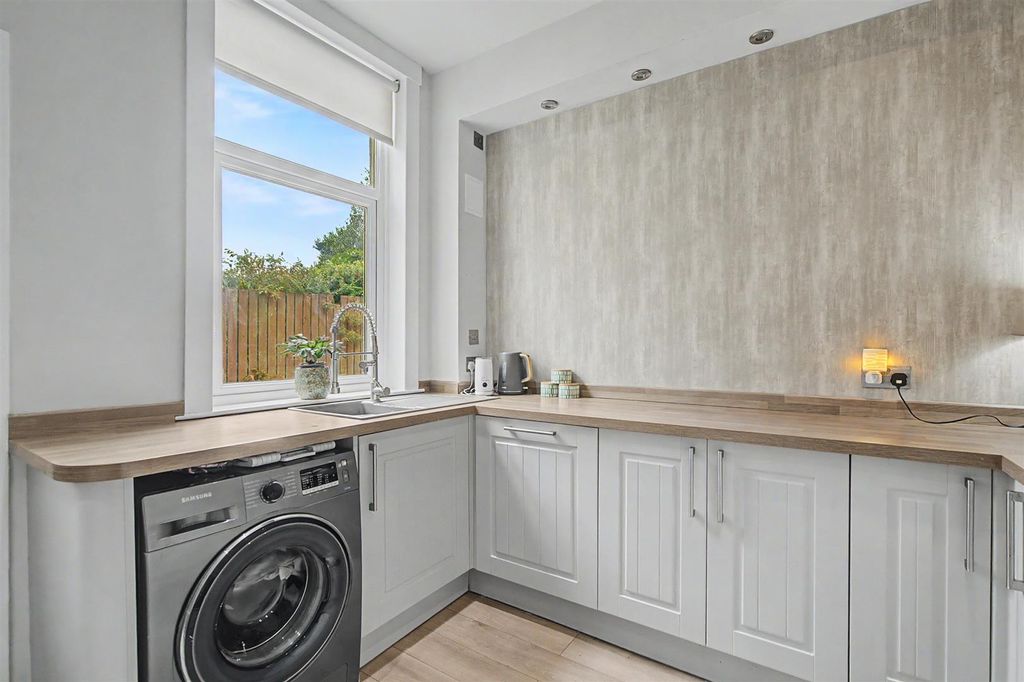 Additional image 8 of 2 bed flat for saleDenholm Street, Greenock PA16