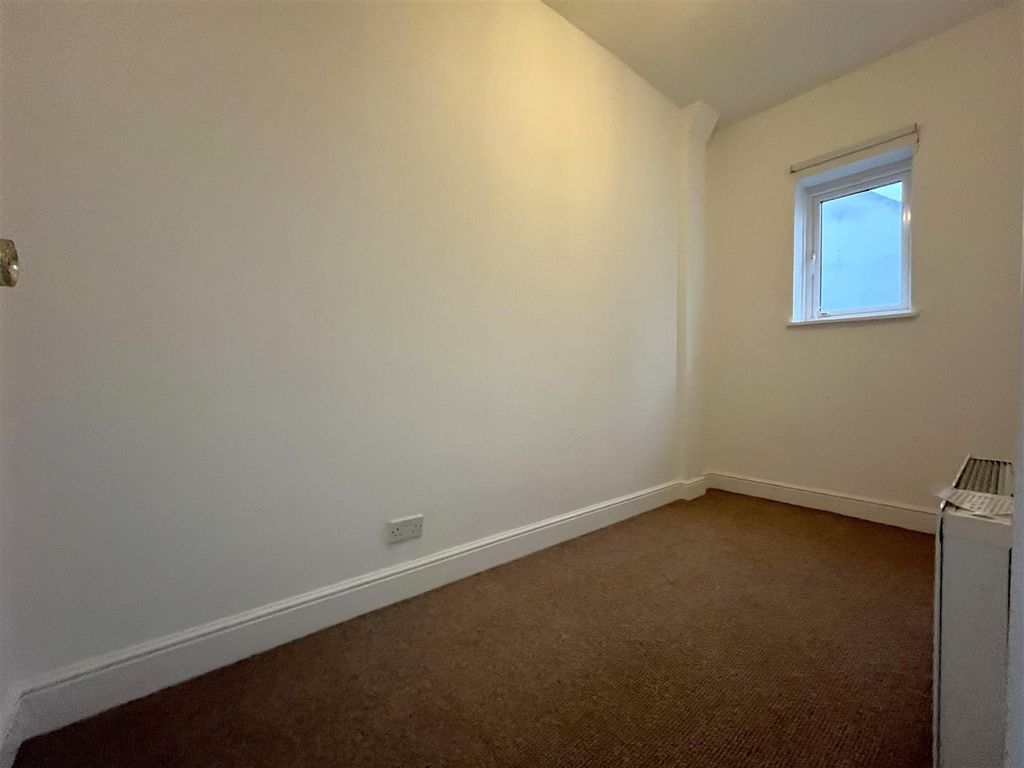 Additional image 6 of 1 bed flat for saleGloucester Street, Weymouth DT4