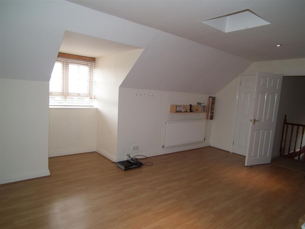 Additional image 15 of 5 bed detached house to rentAbington Vale, Northampton NN3