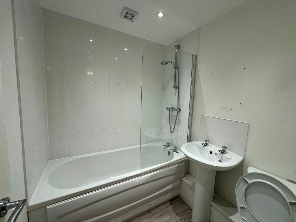 Additional image 6 of 2 bed flat to rentFlat 2, Blue Pearl, Talbot Street, Maesteg CF34