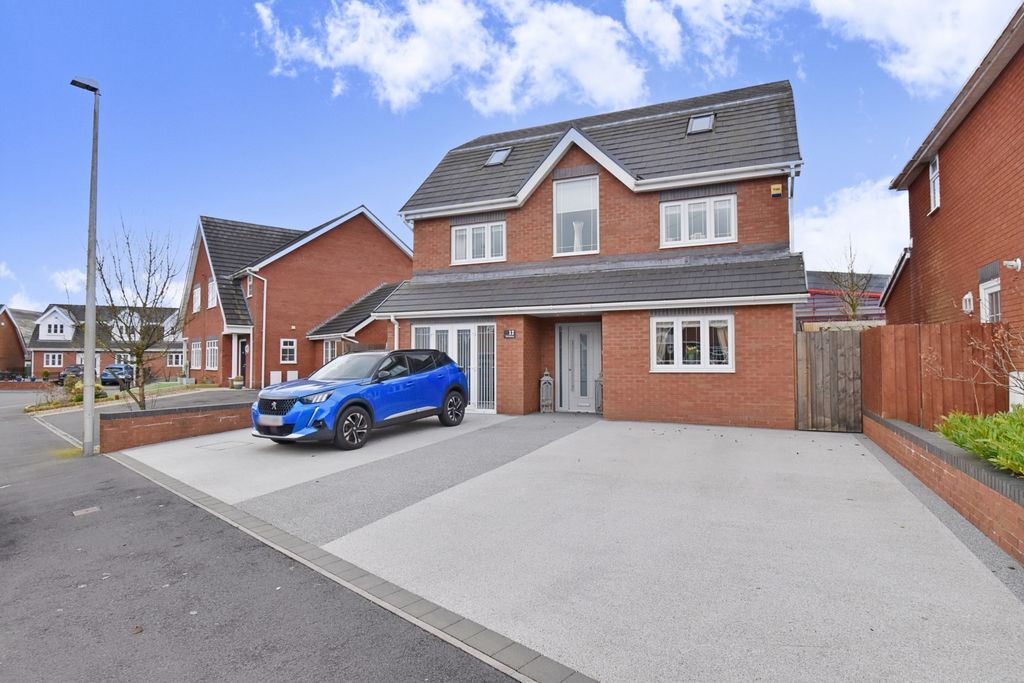 7 bed detached house for saleClos Trehelyg, Ebbw Vale NP23