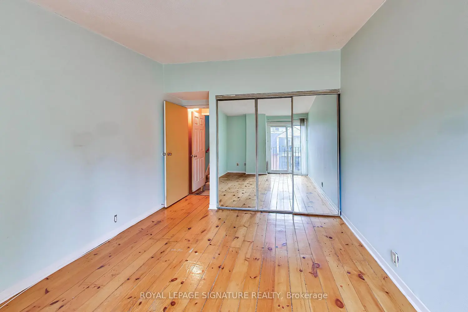 Additional image 12 of 325 Jarvis Street 18