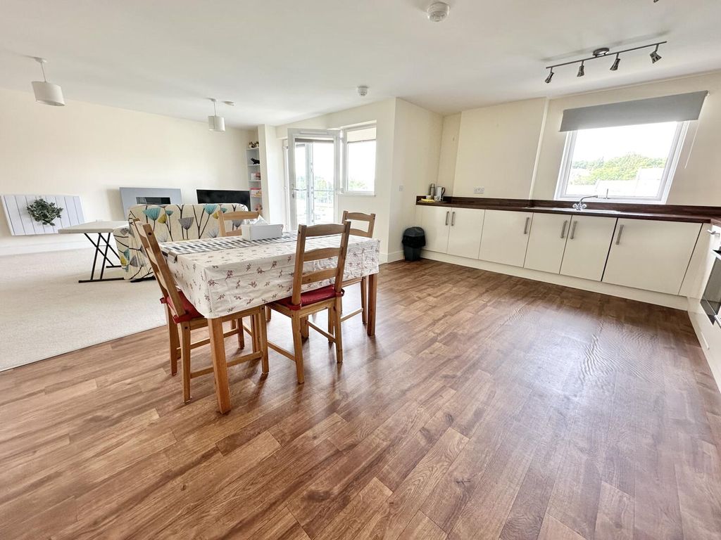 Additional image 4 of 2 bed flat to rentMerchant Sq, Portishead BS20