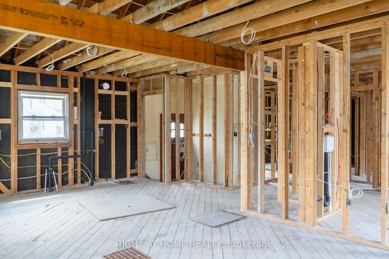 Additional image 5 of 727 Payne Street