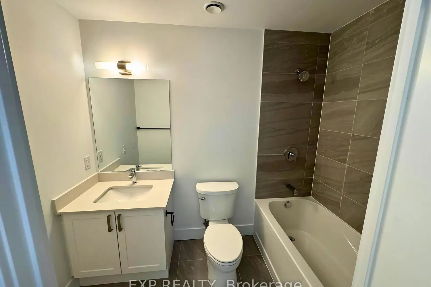 Additional image 4 of 2782 Barton Street 1019