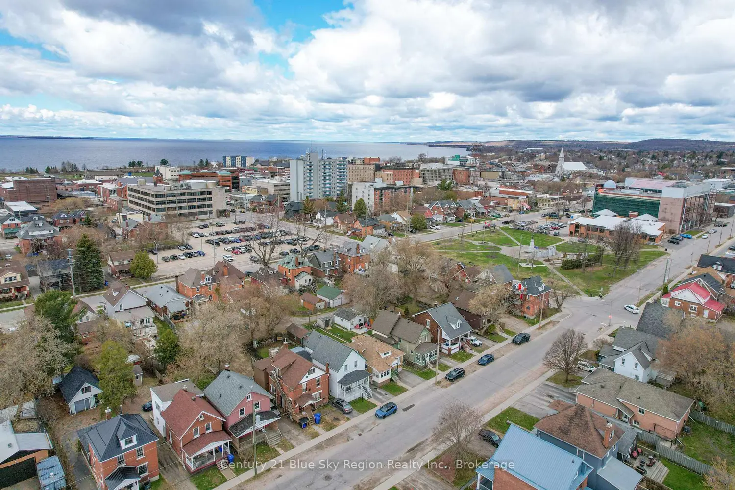 Additional image 17 of 137 Second Avenue