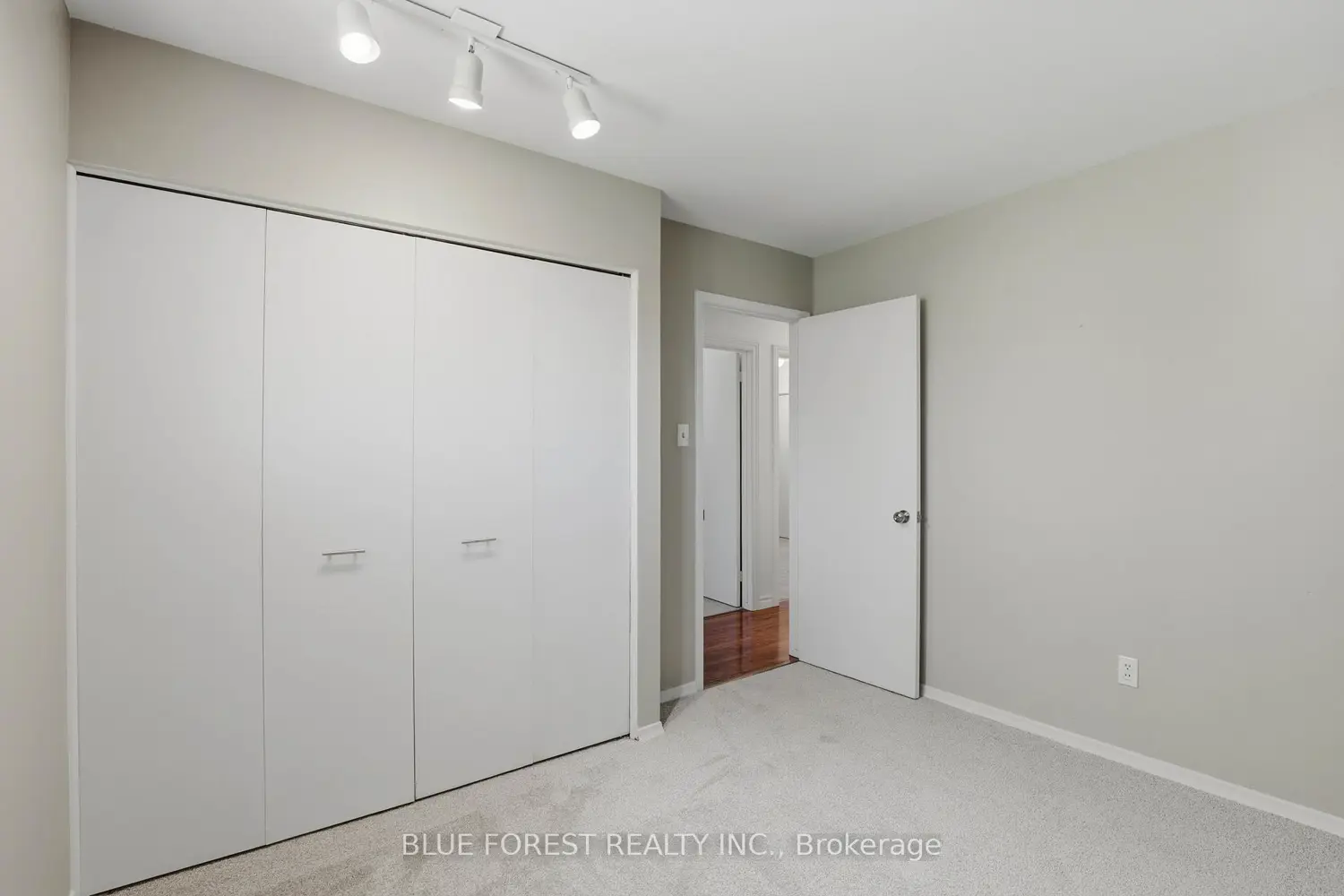 Additional image 4 of 93 Nicholas Crescent