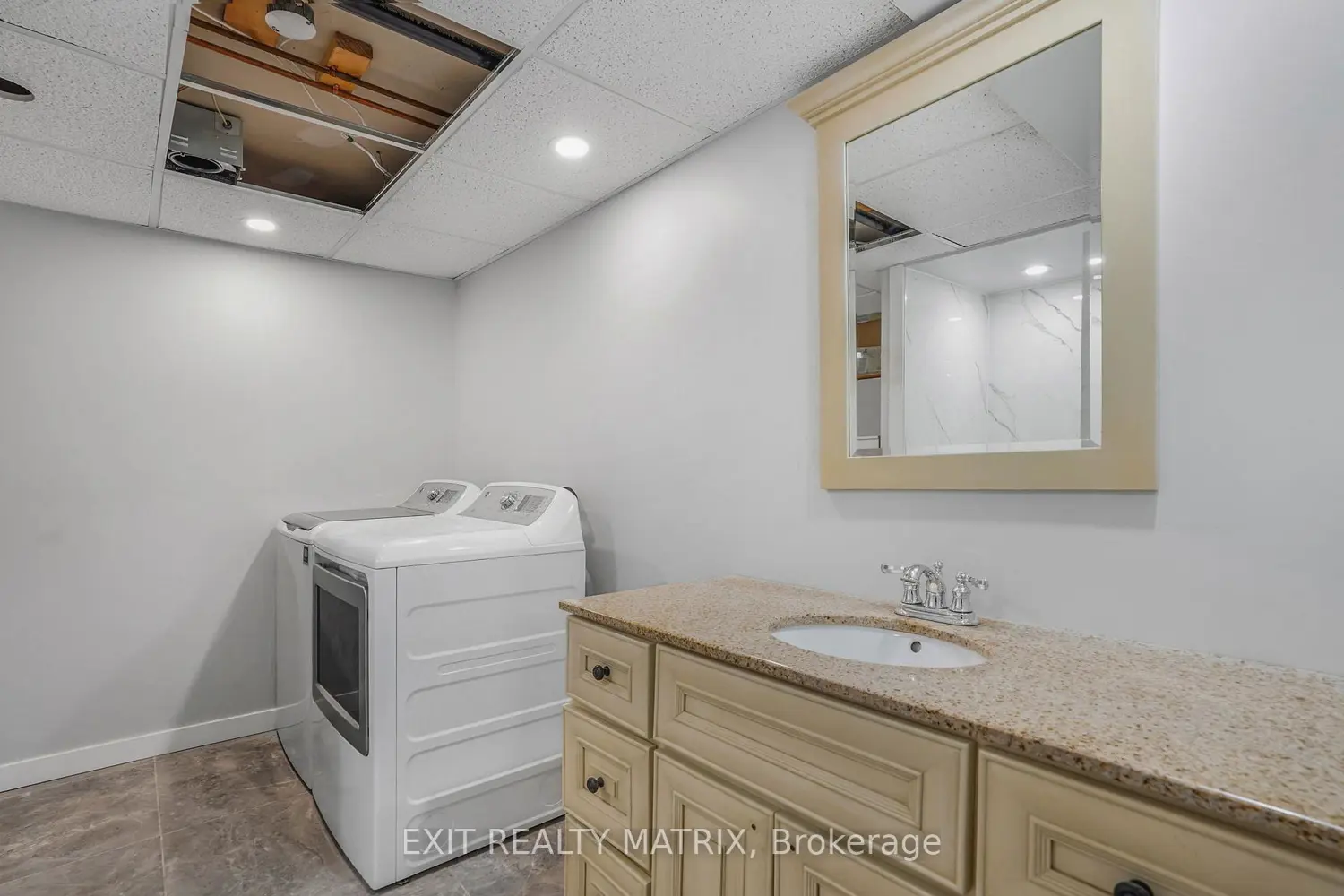 Additional image 12 of 916 King St Street