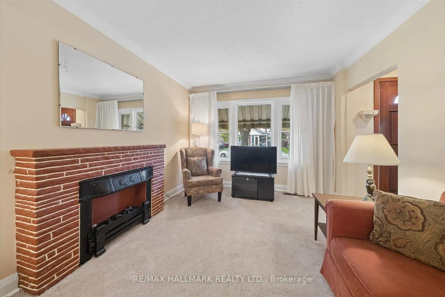 51 Bertha Avenue photo 5