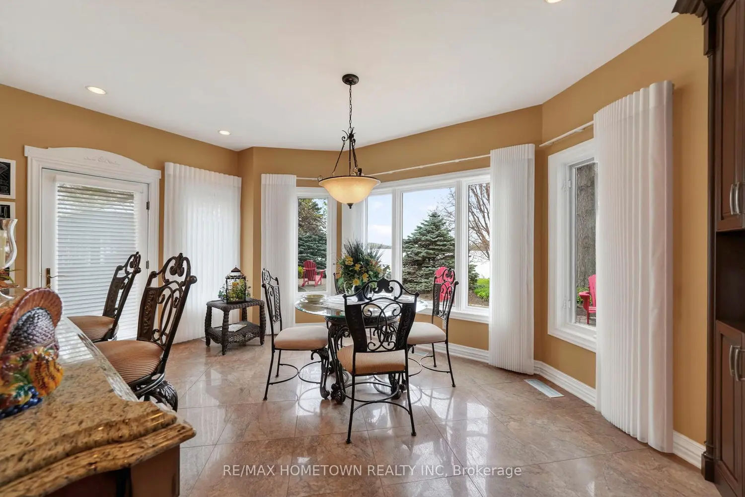 16024 Lakeside Drive photo 5