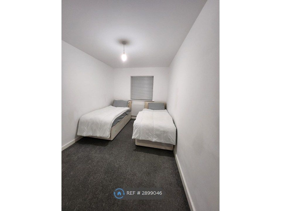 Additional image 16 of 2 bed flat to rentAlice Court, Luton LU2