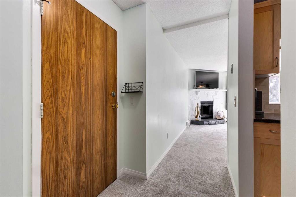 Additional image 5 of 2240-70 Glamis Drive SW, Calgary, AB, T3E 6T6