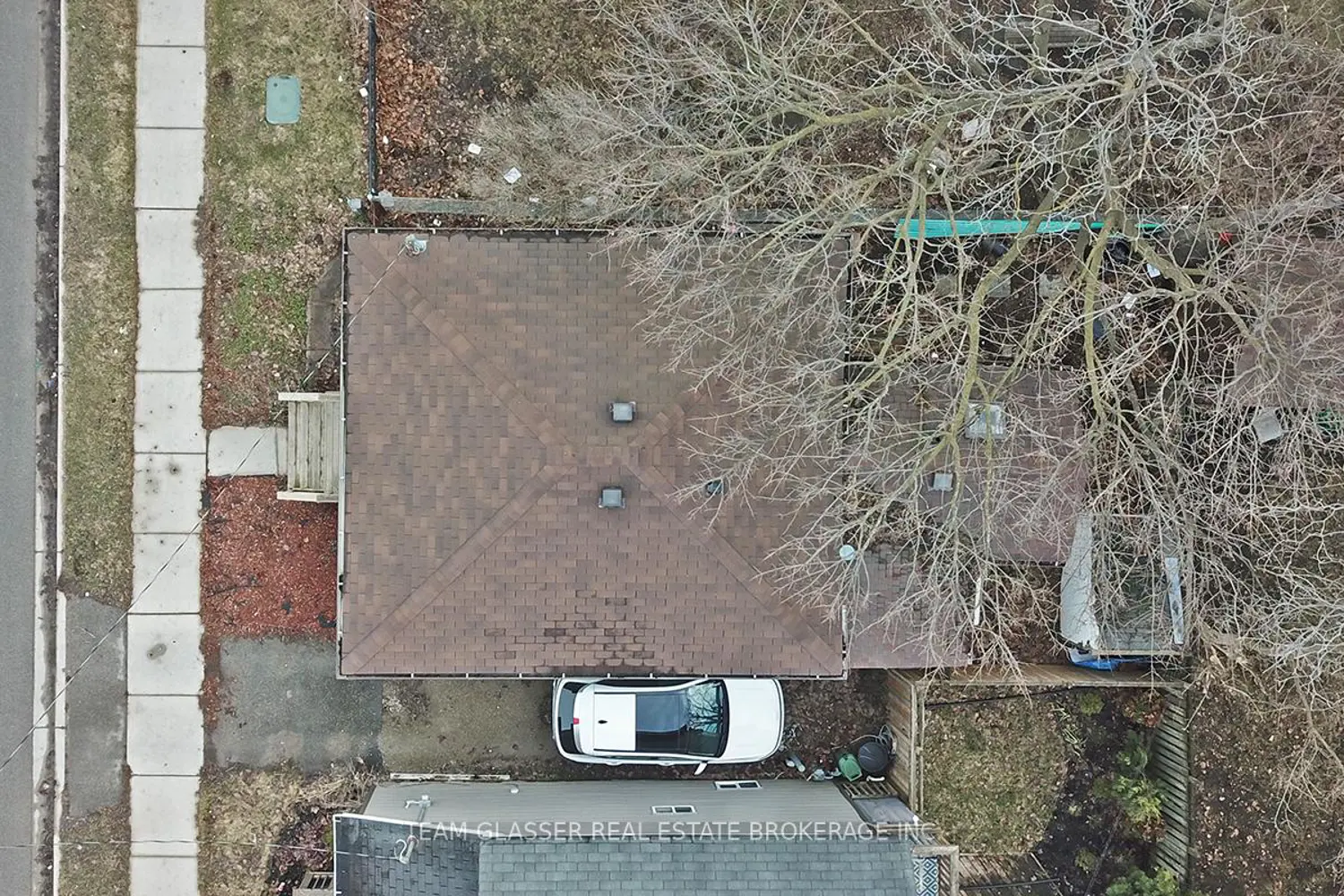Additional image 19 of 225 Simcoe Street
