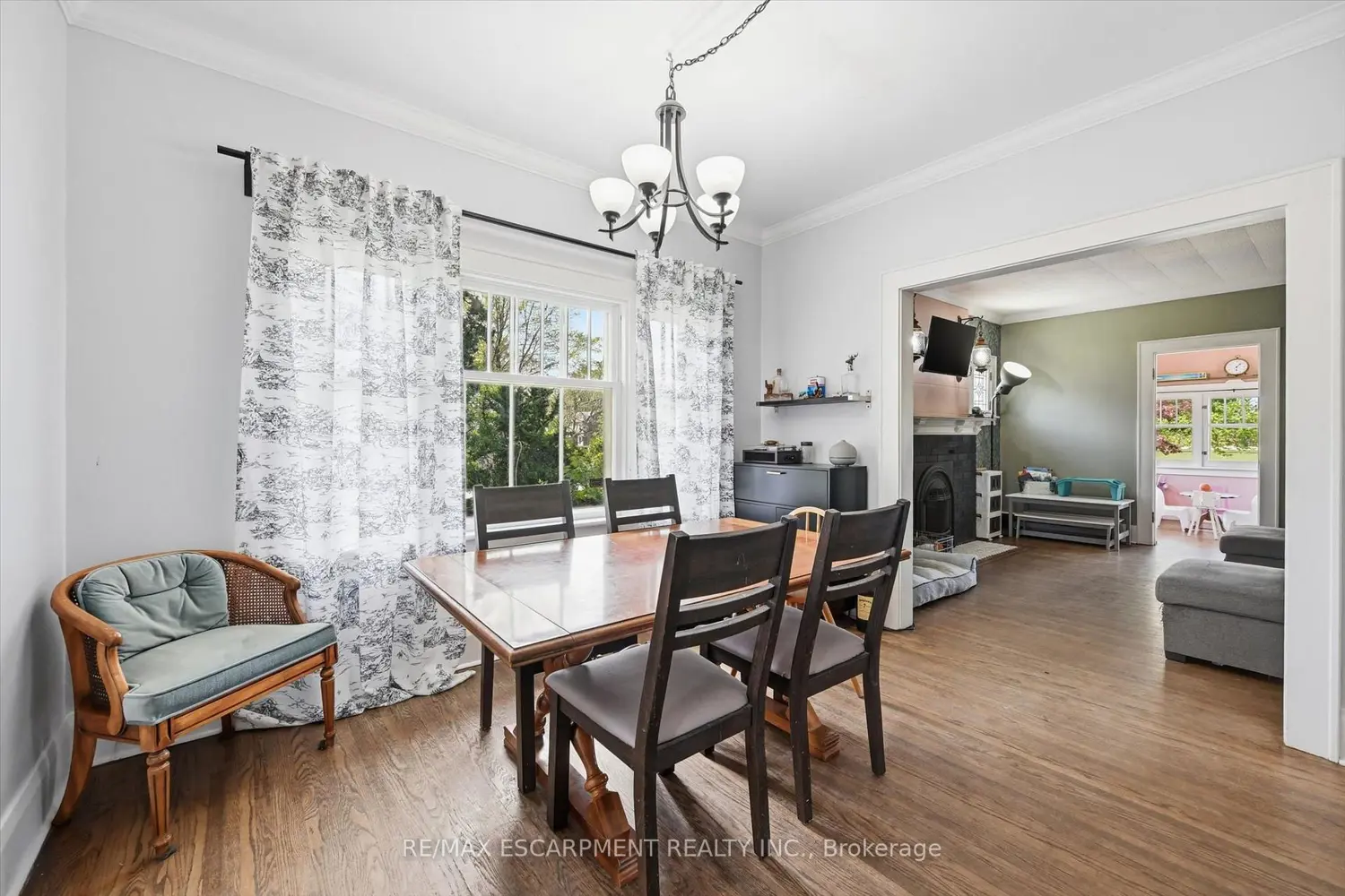 Additional image 7 of 392 Queenston Street