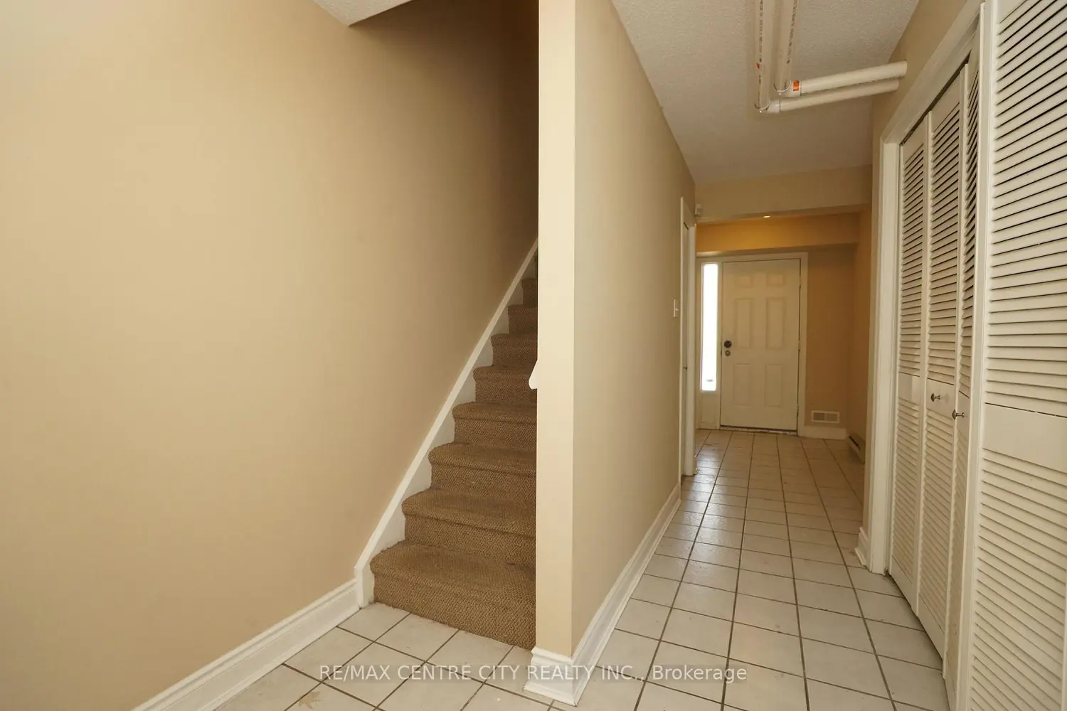 Additional image 4 of 1548 Richmond Street 31