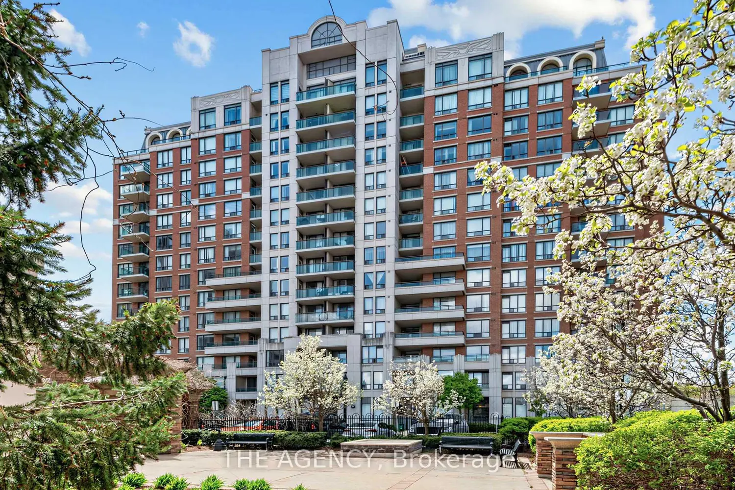 330 Red Maple Road 409