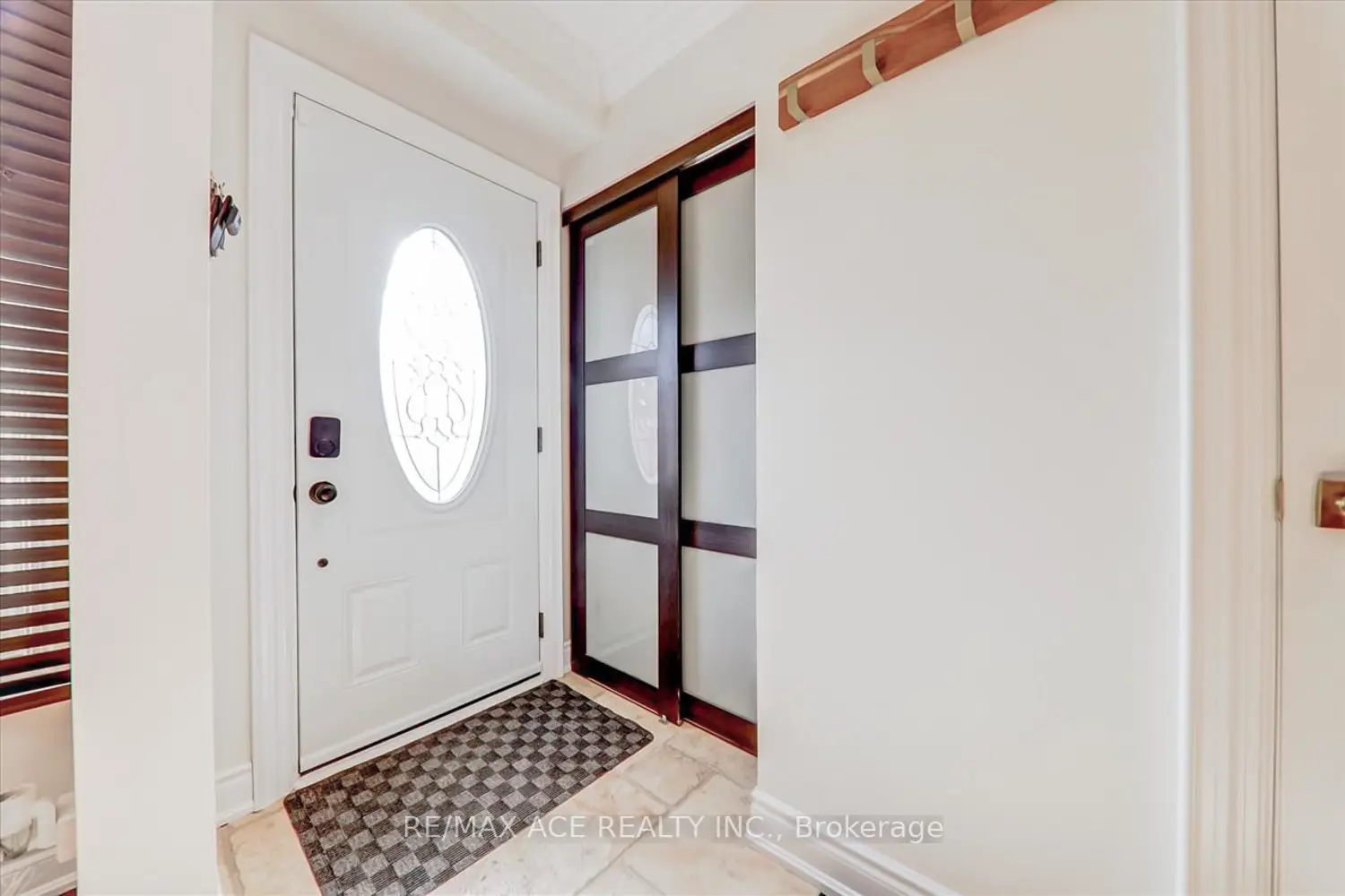 Additional image 3 of 3239 Valcourt Crescent