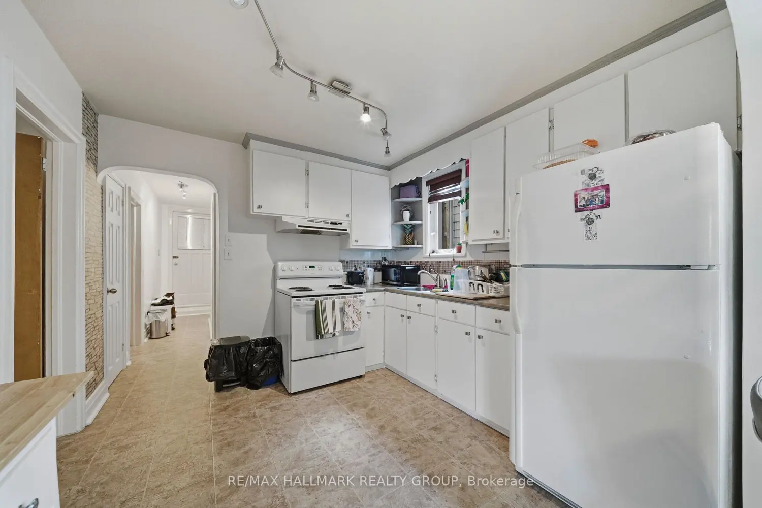 Additional image 9 of 74 Genest Street