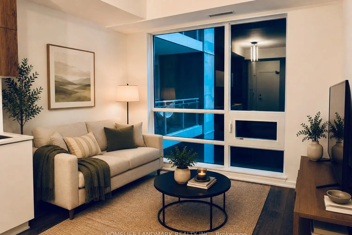Additional image 4 of 8888 Yonge Street 427