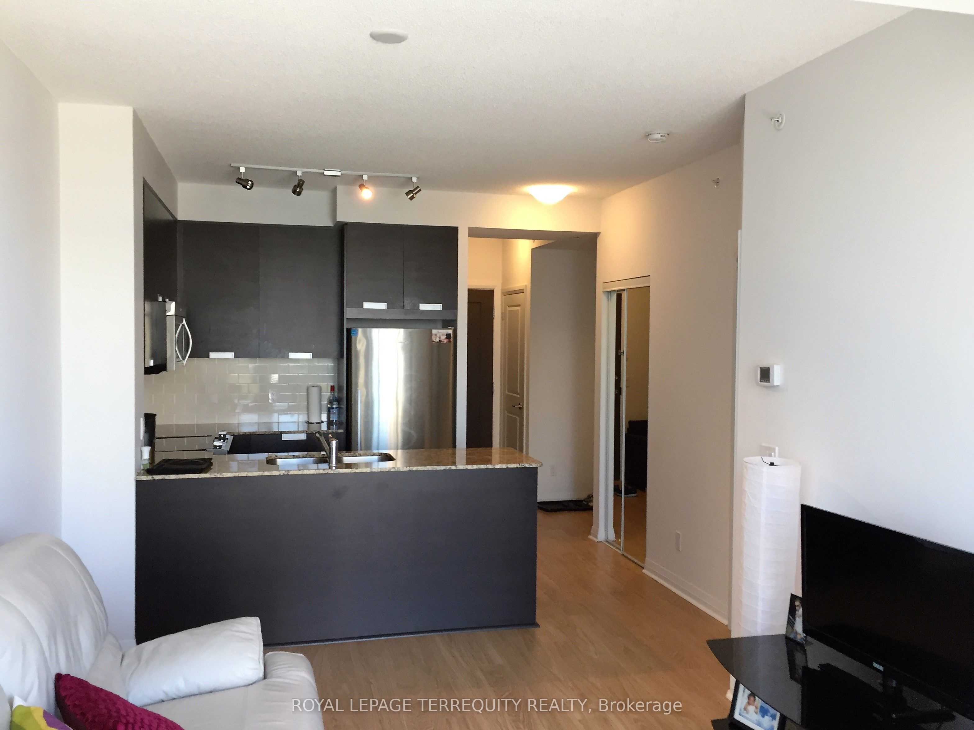 Additional image 4 of 703-75 Eglinton Avenue W, Mississauga, ON, L5R 0E5