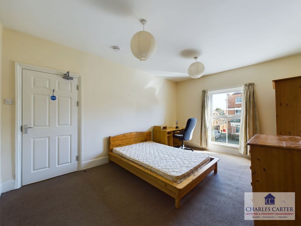 Additional image 8 of 6 bed terraced house to rentBromyard Road, Worcester WR2