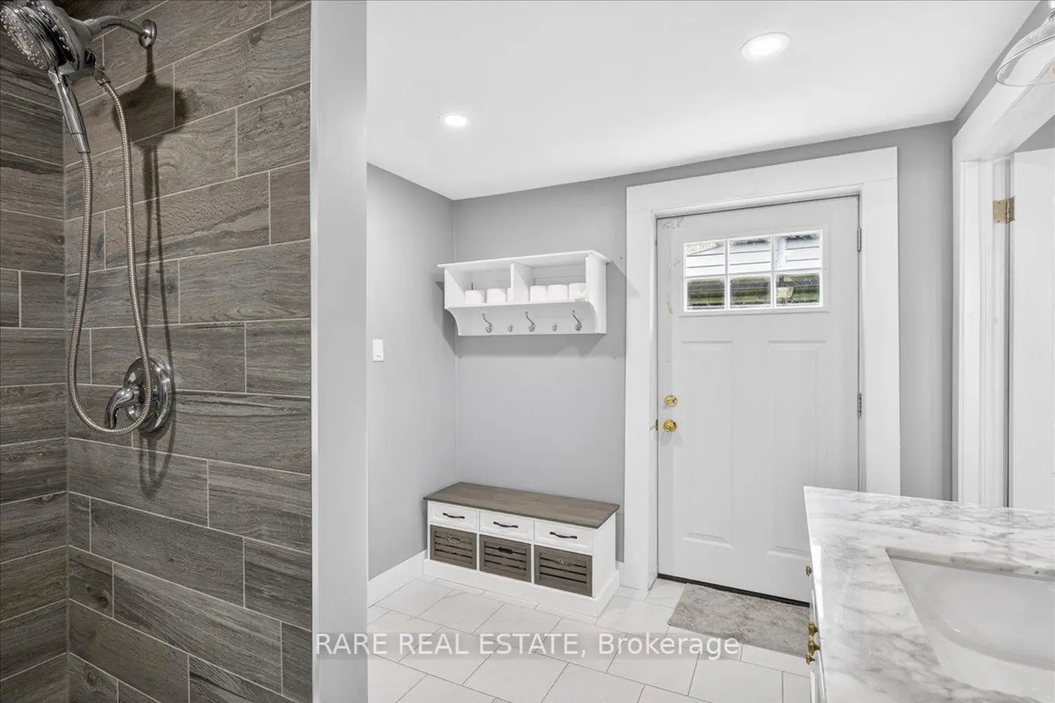 Additional image 10 of 2570 Creemore Avenue
