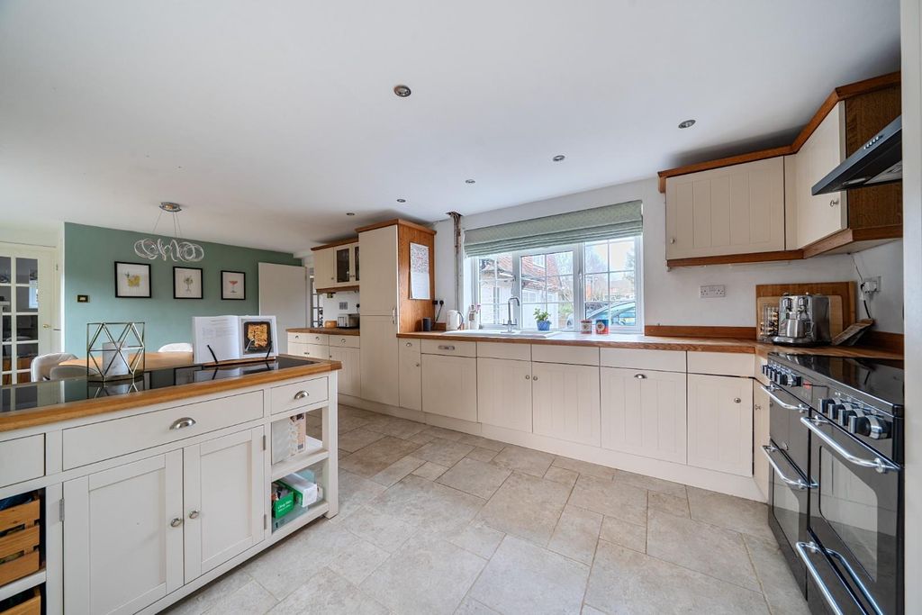 Additional image 5 of 5 bed detached house for saleUpper Vicarage Road, Kennington TN24