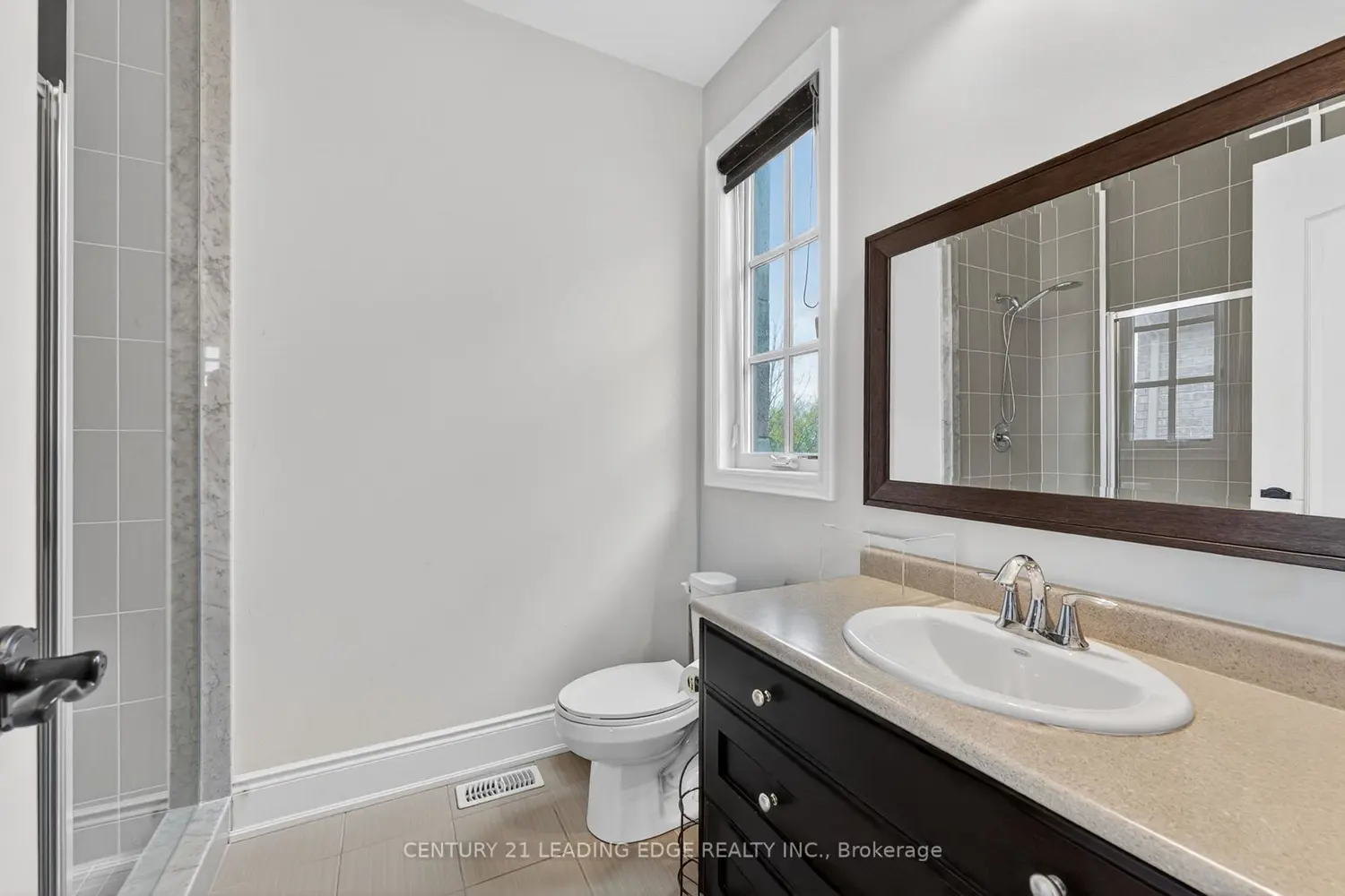 Additional image 16 of 33 Stollery Pond Crescent