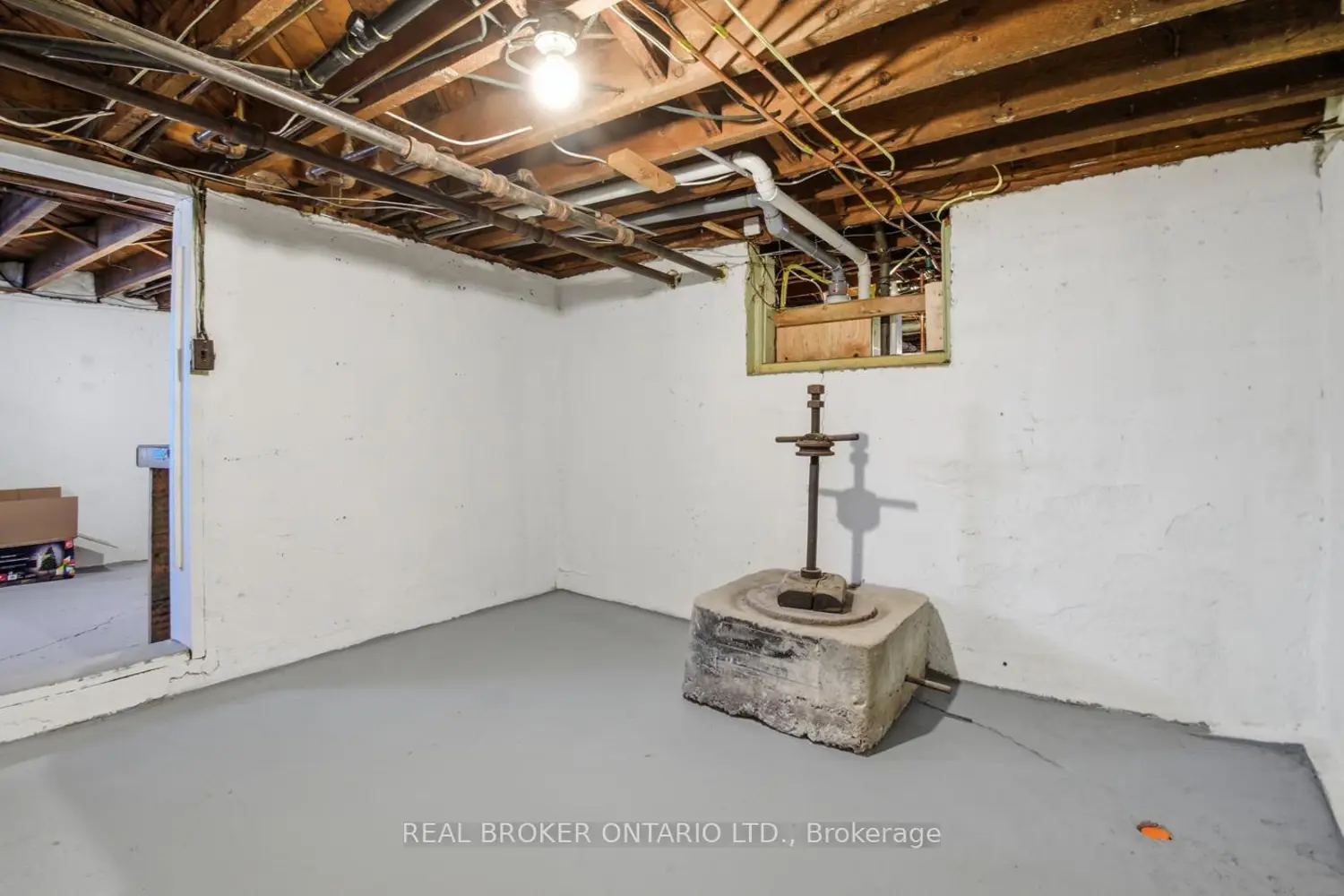 Additional image 14 of 256 Lincoln Street