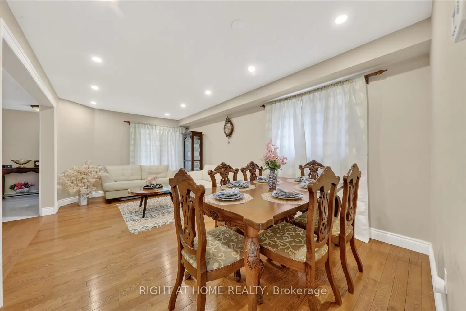 226 Manse Road photo 4