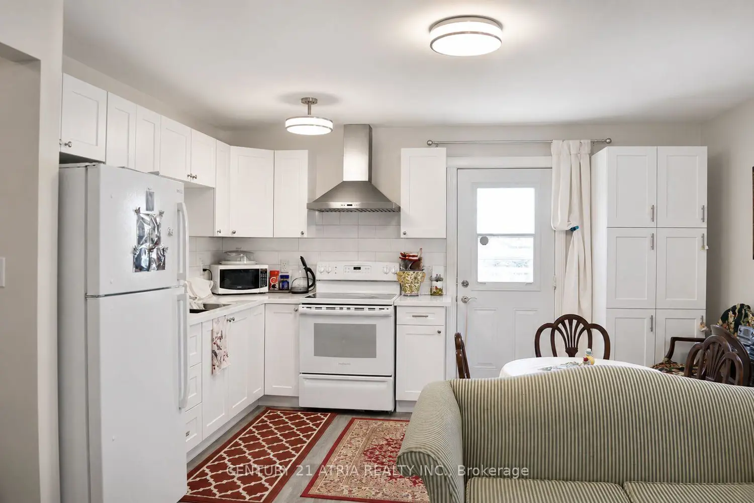 172 William Street photo 4