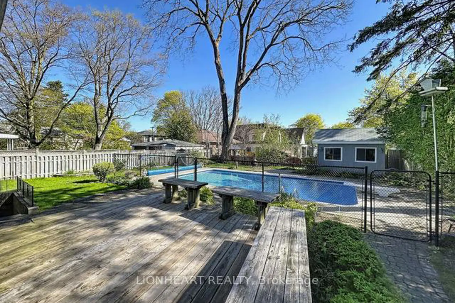 Additional image 17 of 1475 Garnet Avenue