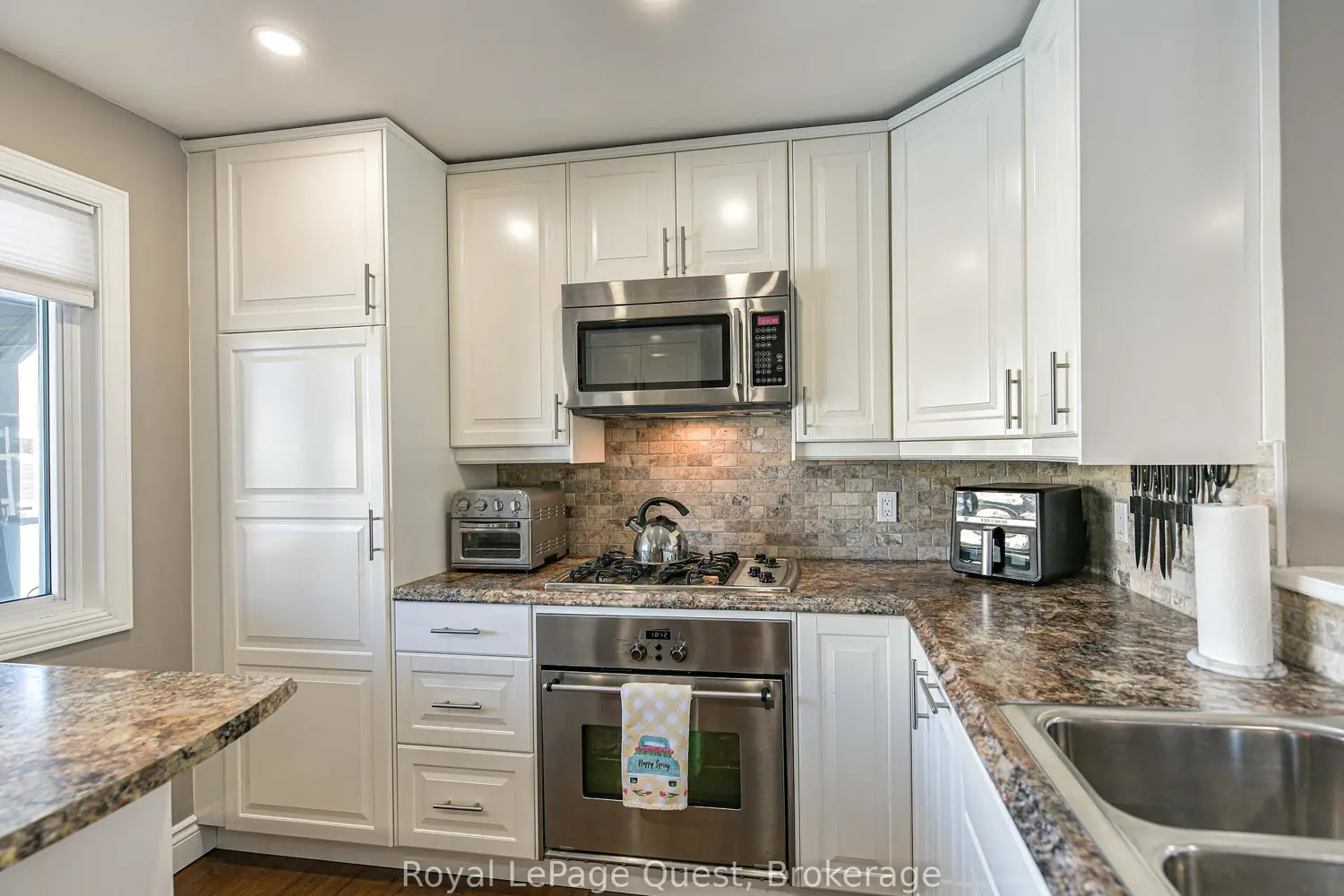 Additional image 3 of 585 Atherley Road 202