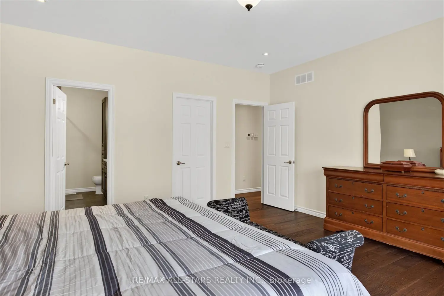 Additional image 8 of 81 Lakeland Avenue
