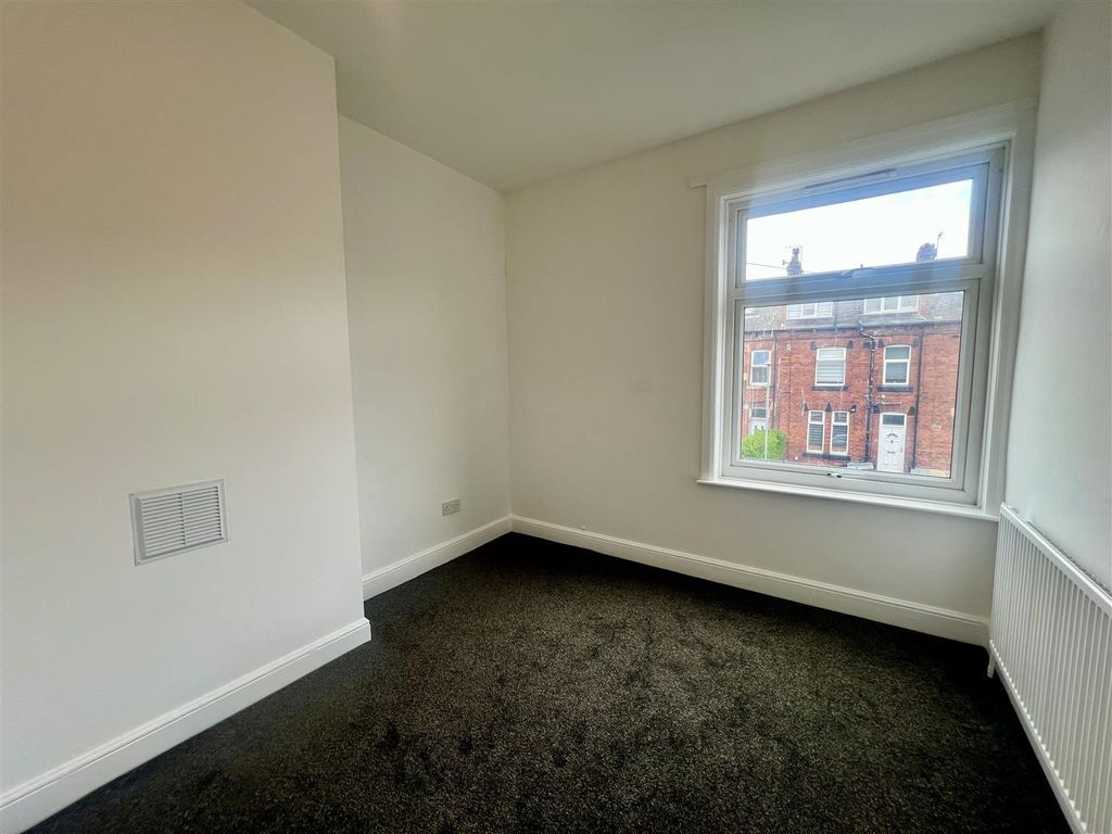 Additional image 6 of 2 bed terraced house to rentArthington Grove, Leeds LS10