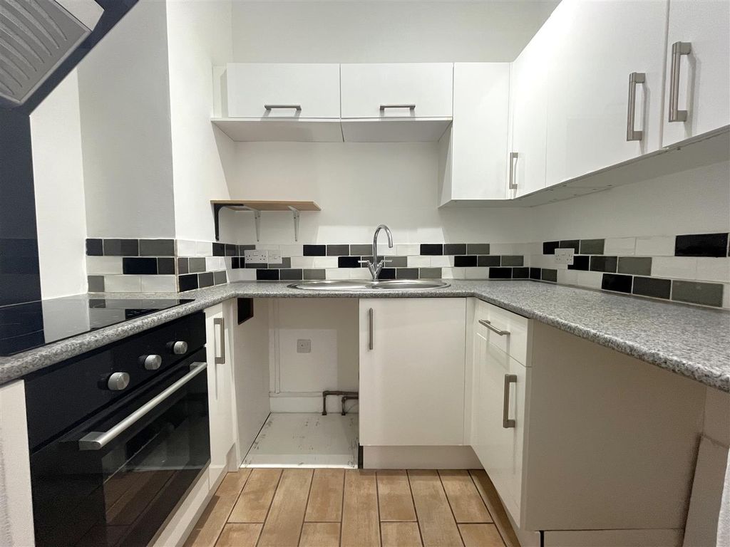 Additional image 5 of 1 bed flat for saleGloucester Street, Weymouth DT4