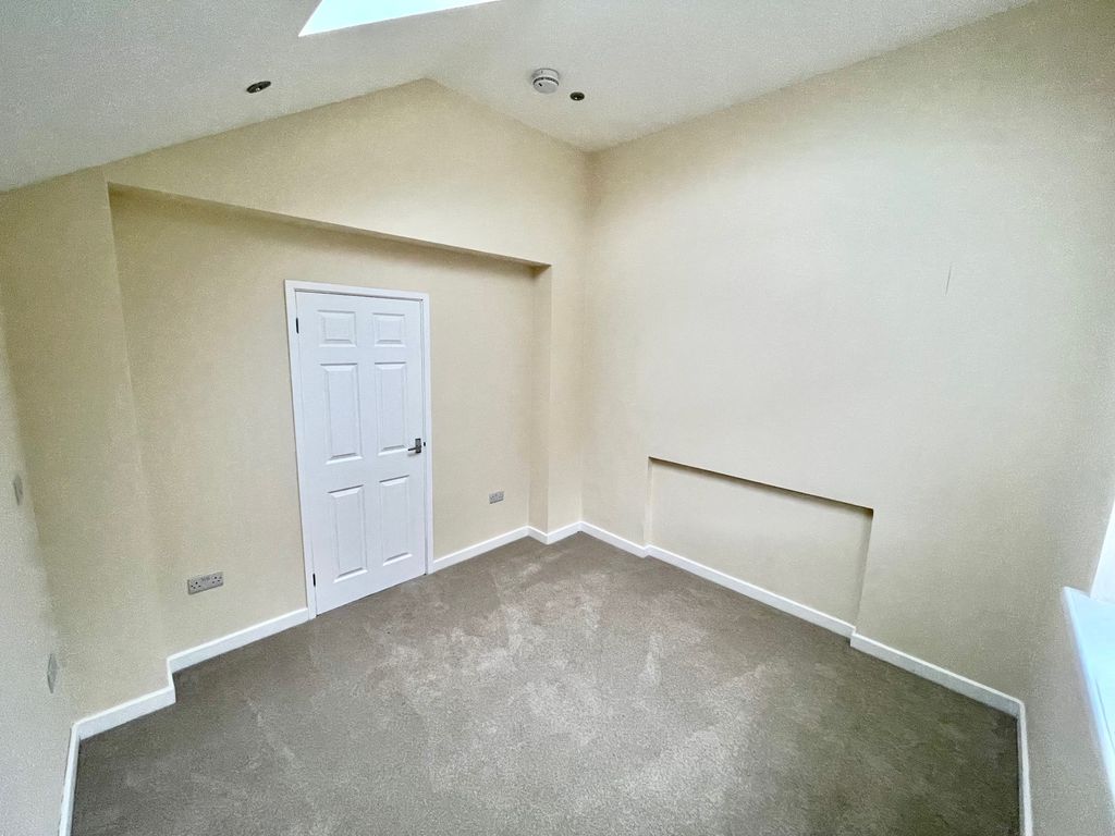 Additional image 5 of 1 bed flat to rentMain Street, Barry CF63