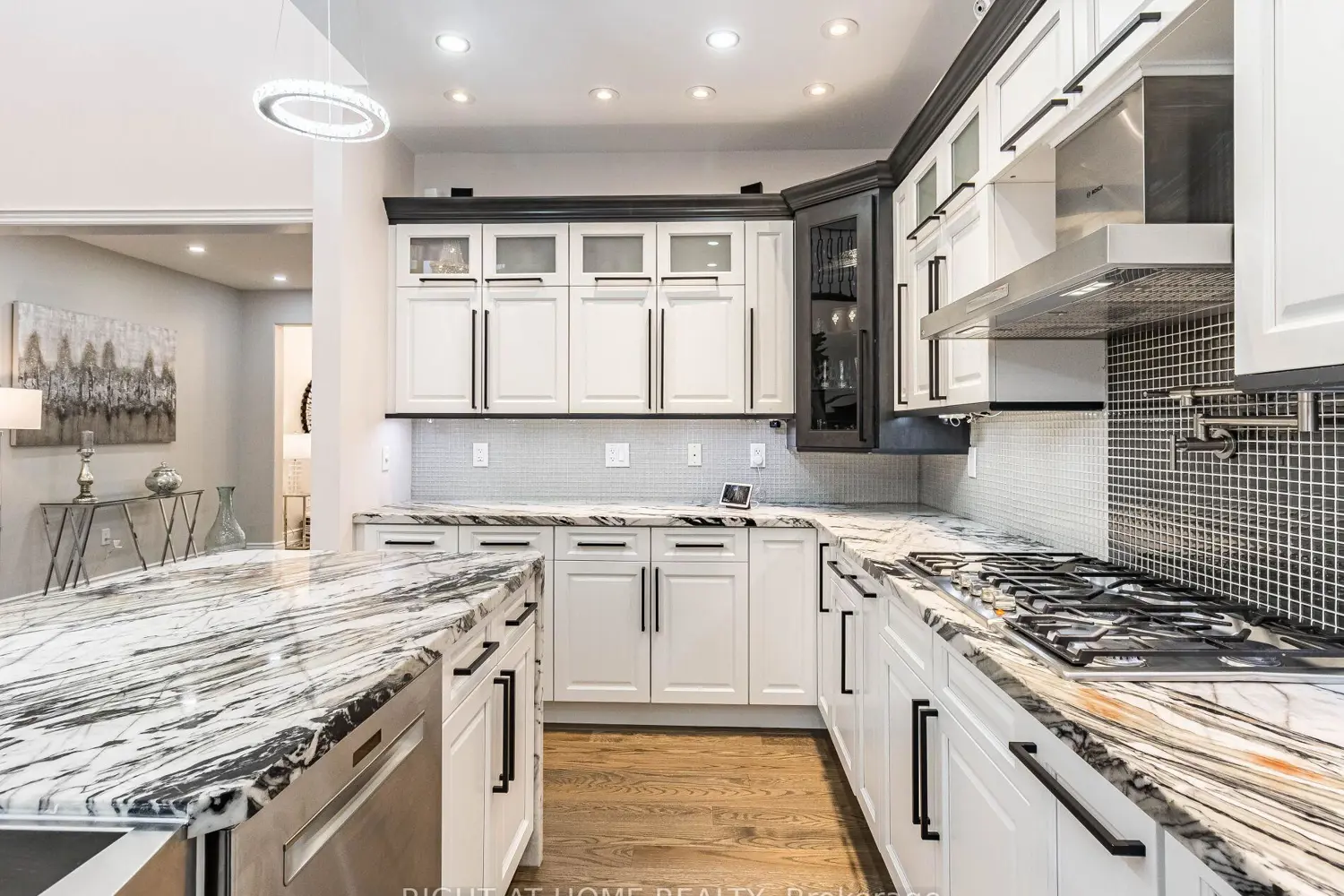 Additional image 6 of 3176 Stocksbridge Avenue