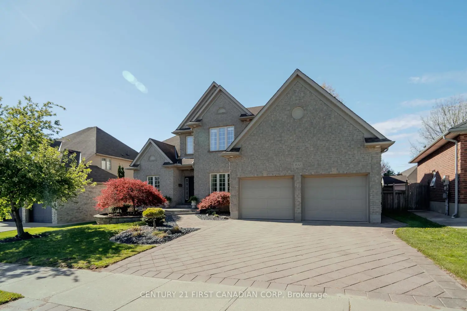 932 Cranbrook Road