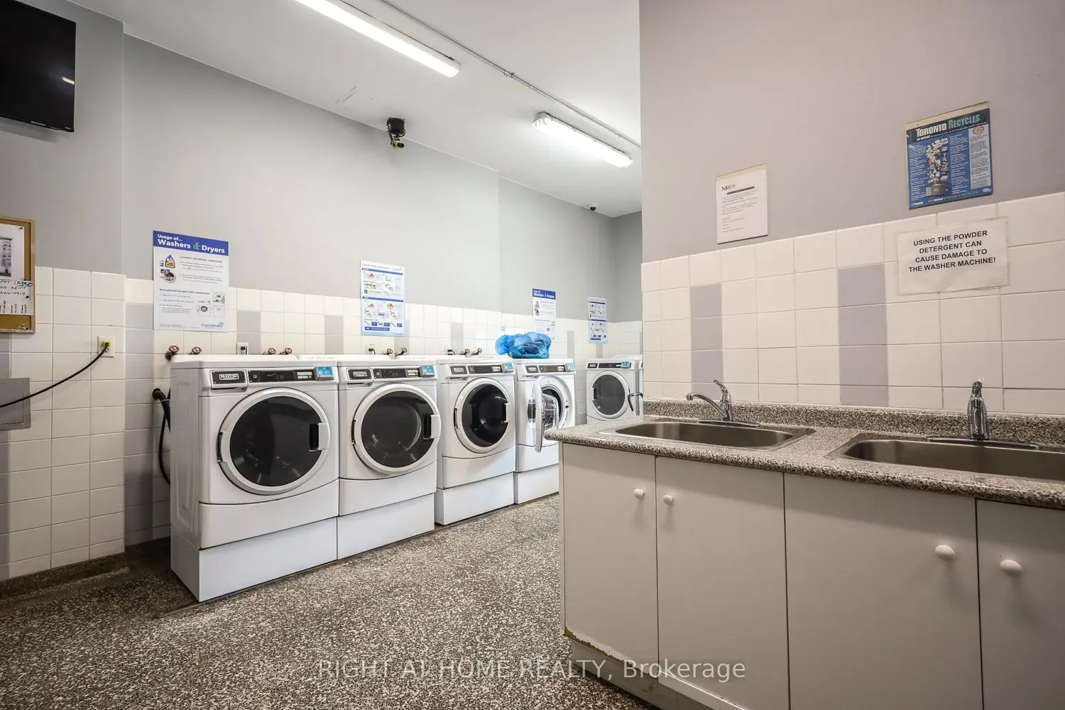 Additional image 15 of 1455 Lawrence Avenue 207