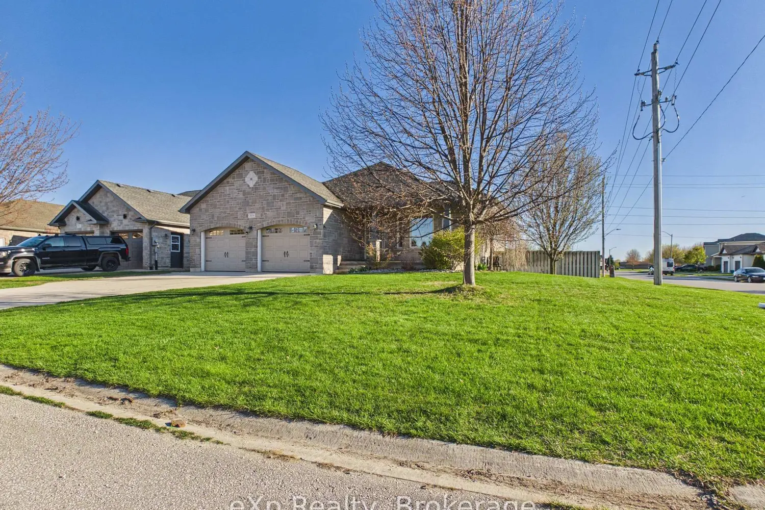 Additional image 4 of 319 Gingrich Crescent