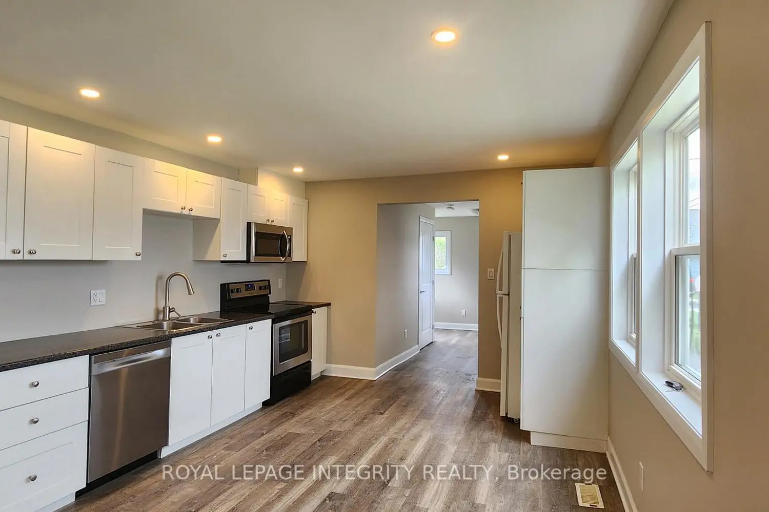 Additional image 7 of 17 Roosevelt Drive