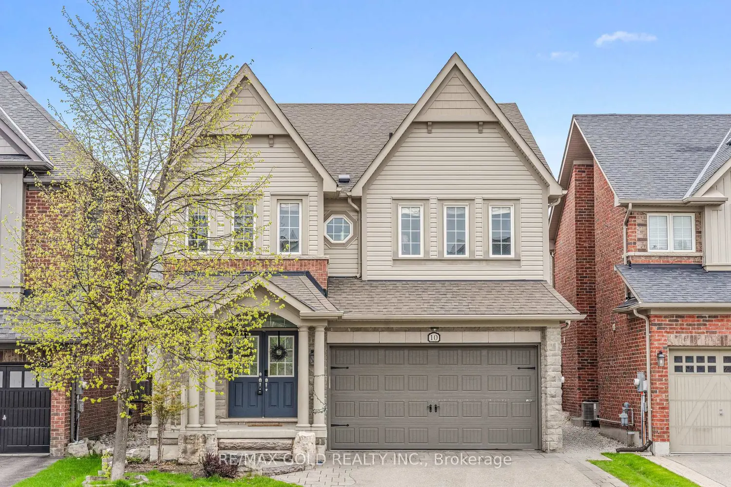 10 Rougebank Avenue photo 2