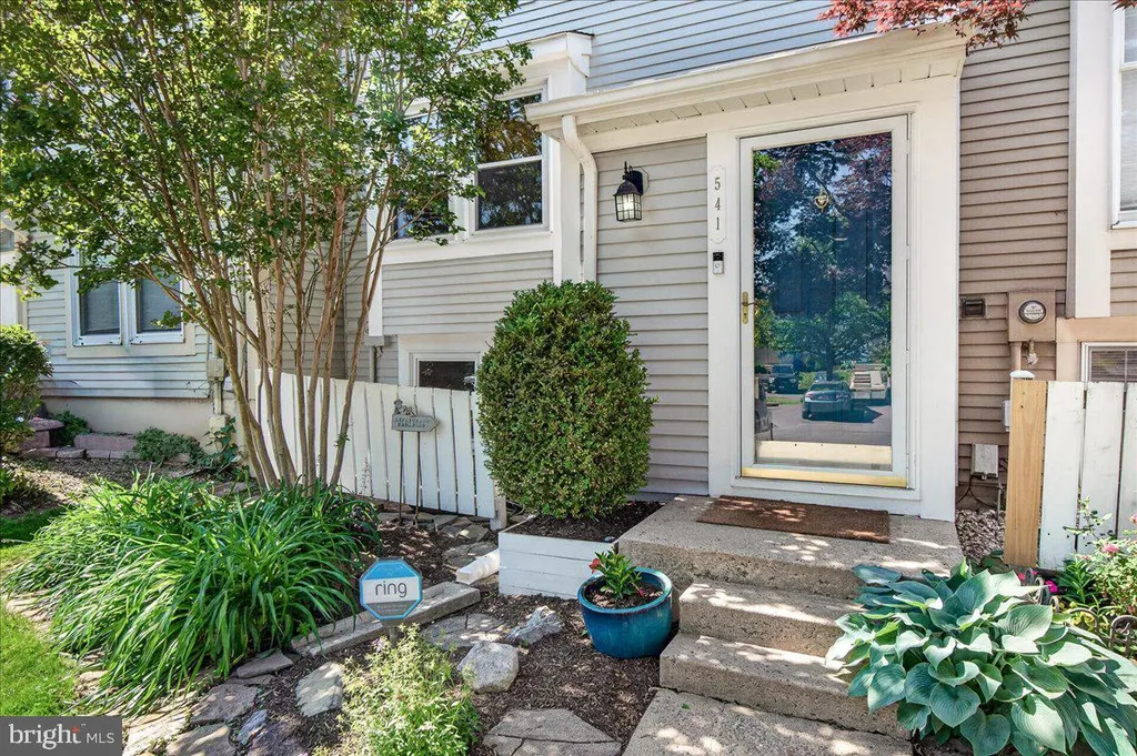 Additional image 2 of 541 Ellrose Court, Frederick, MD 21703