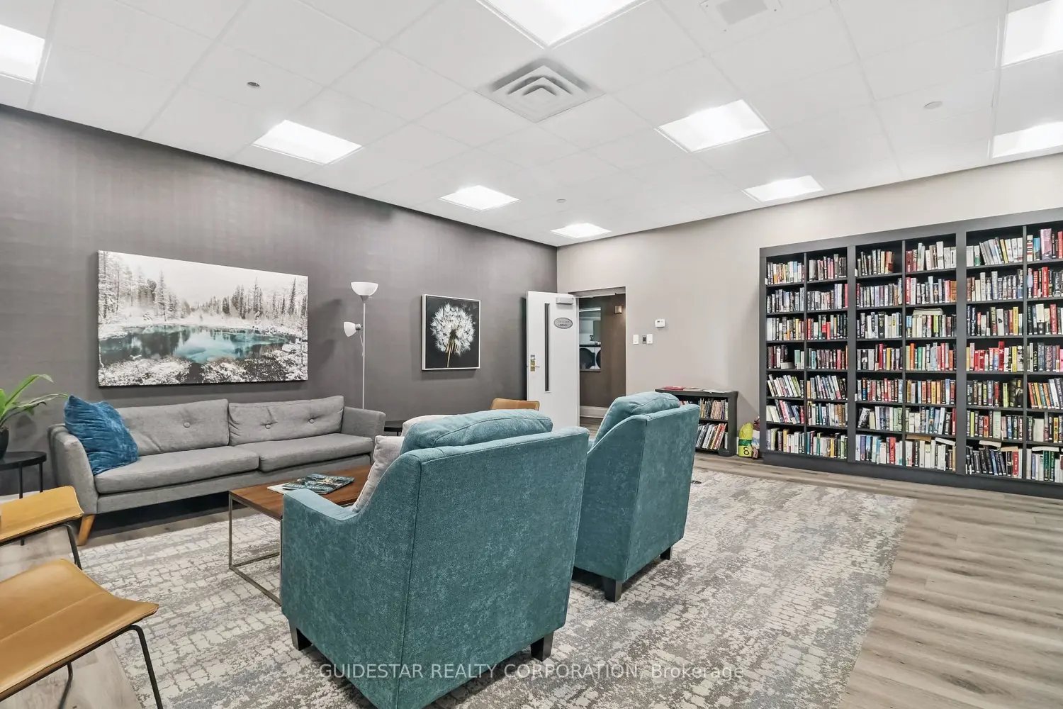 Additional image 19 of 1171 Ambleside Drive 1906