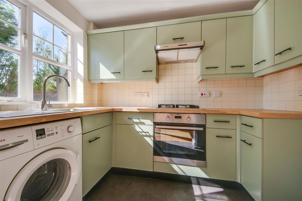 Additional image 5 of 3 bed semi-detached house for saleFielders Way, Shenley WD7
