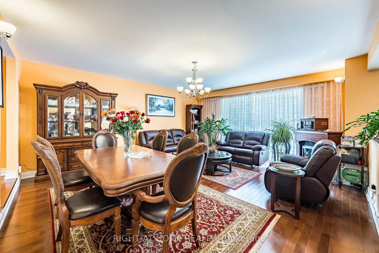 141 Dollery Court photo 3