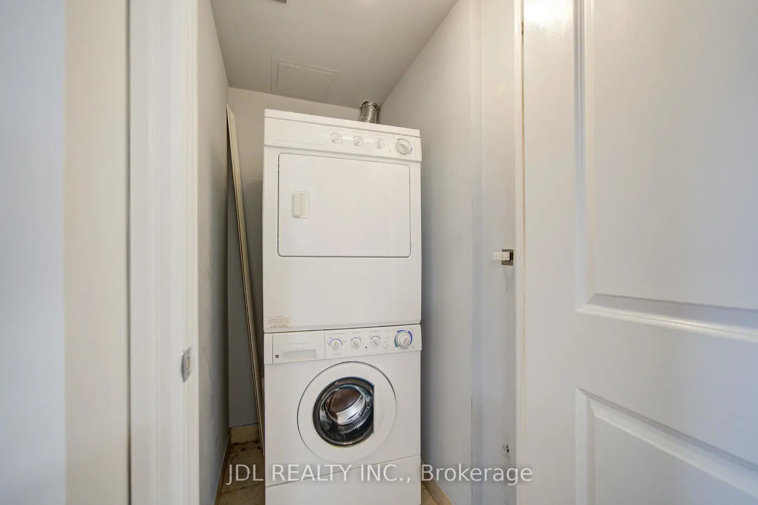 Additional image 7 of 111 Upper Duke Crescent 214